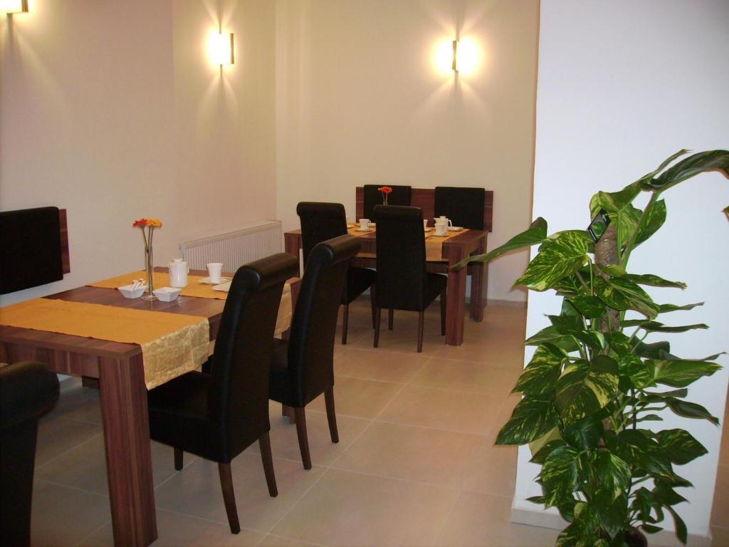 Hotel Bonn Voyage Εξωτερικό φωτογραφία