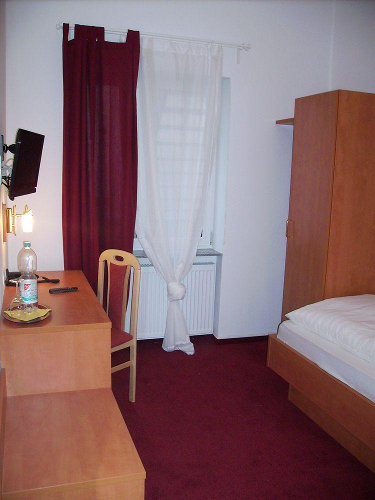 Hotel Bonn Voyage Εξωτερικό φωτογραφία