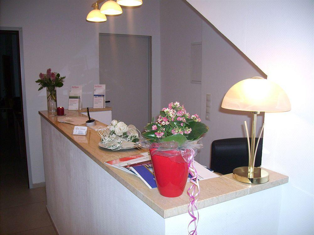 Hotel Bonn Voyage Εξωτερικό φωτογραφία