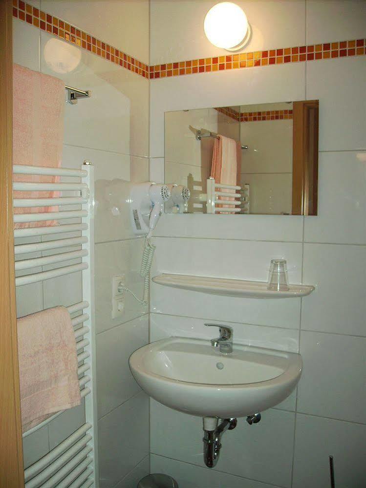 Hotel Bonn Voyage Εξωτερικό φωτογραφία