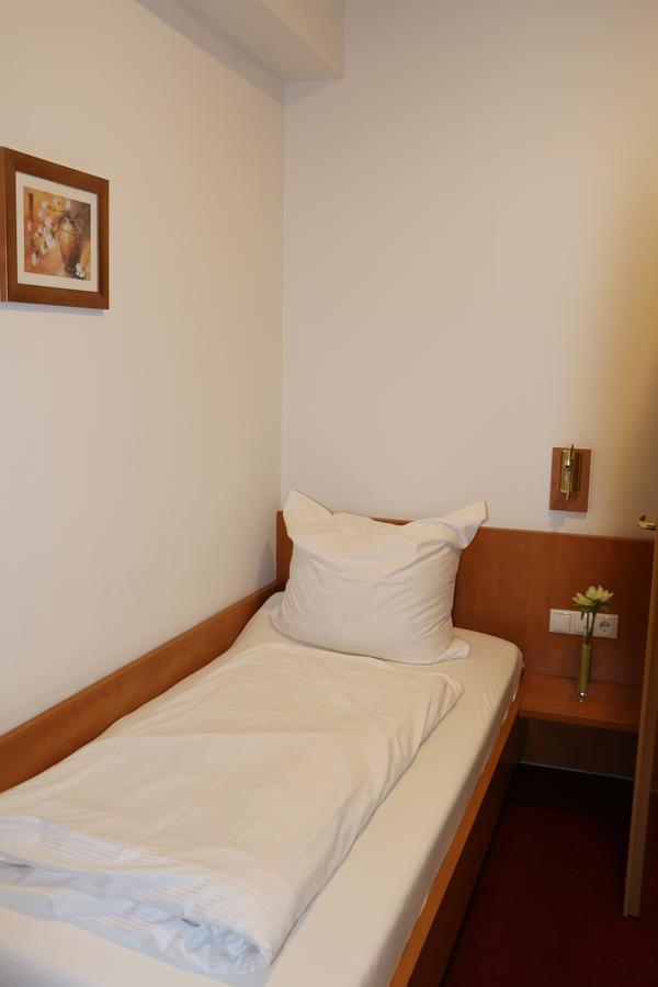 Hotel Bonn Voyage Εξωτερικό φωτογραφία