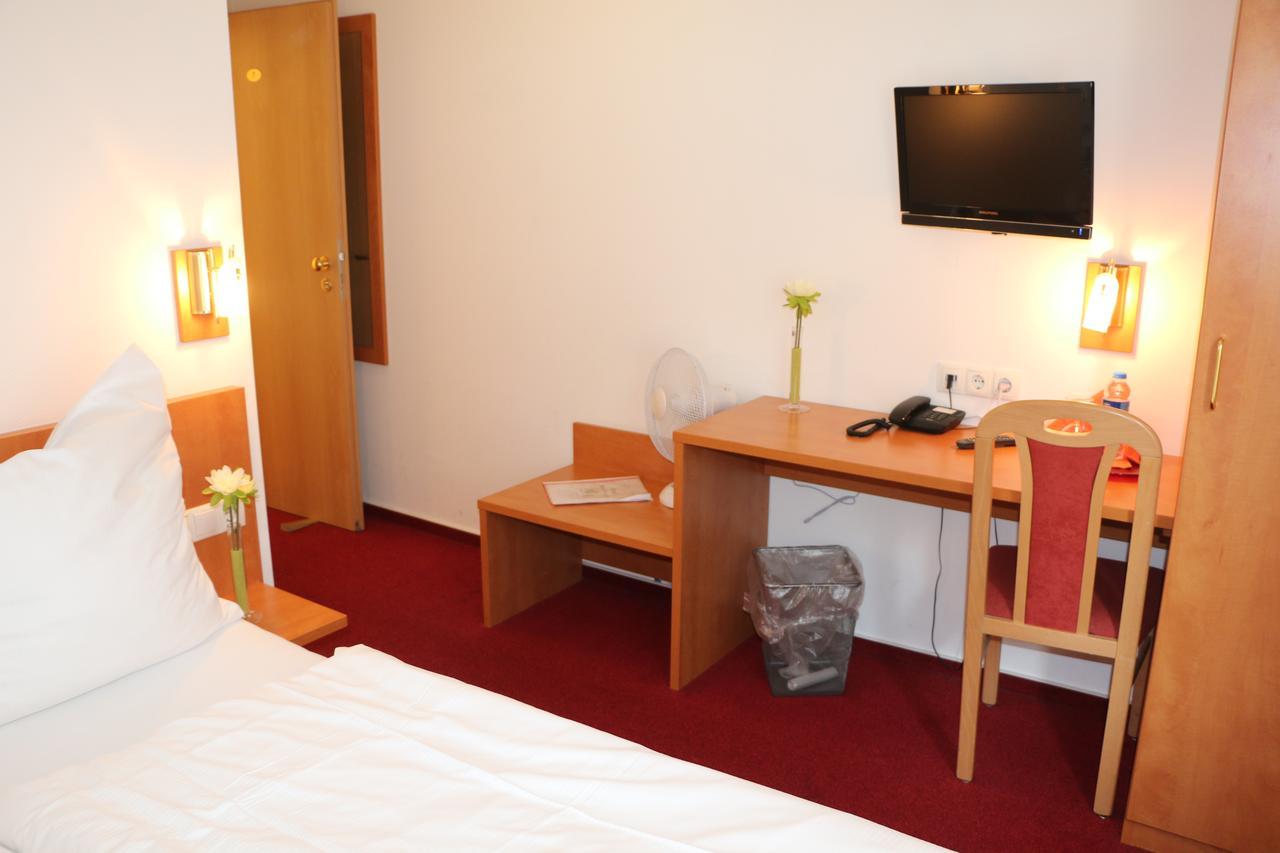Hotel Bonn Voyage Εξωτερικό φωτογραφία